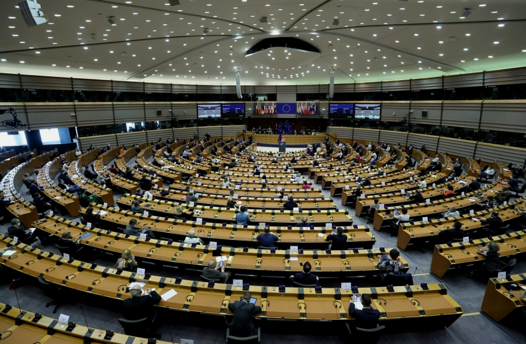 البرلمان الأوروبي يوافق على قوانين جديدة لإدارة القطاع التكنولوجي 