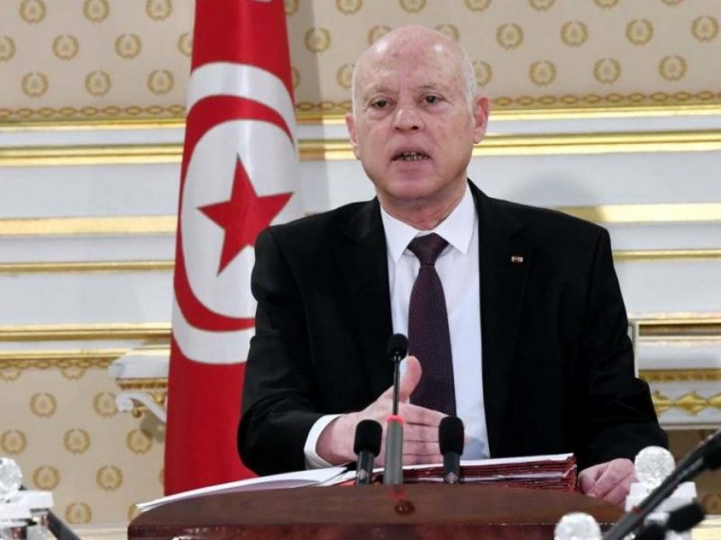 الرئيس التونسي: سنواجه الحملات المسعورة ضدّ تونس بالنشيد الوطني