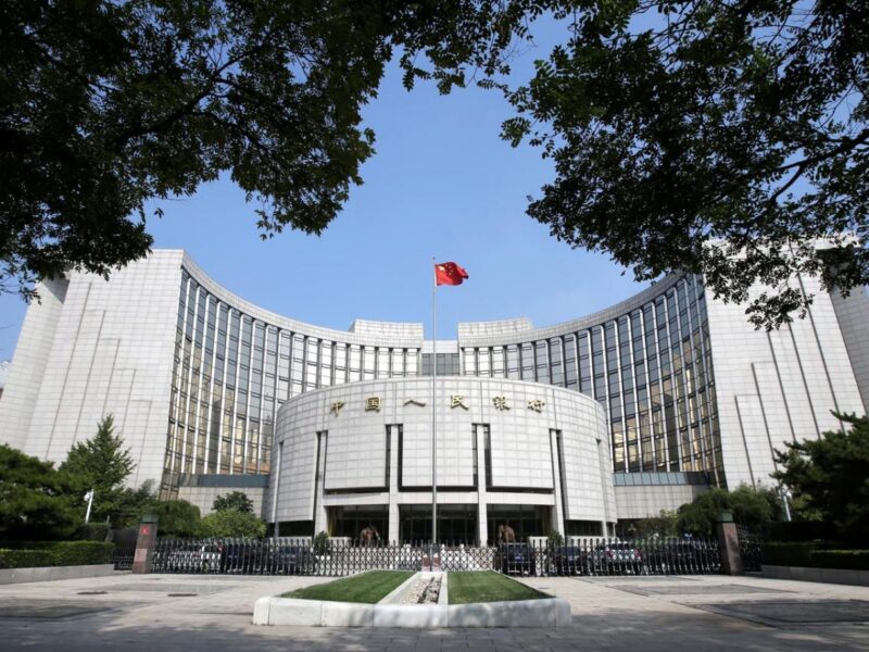 عند مستوى 7.1986: بنك الصين الشعبي يحدد سعر الدولار مقابل اليوان